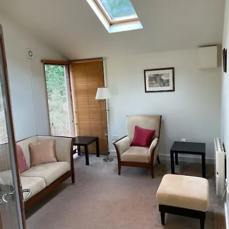 Διαμέρισμα Self Catering At Beechwalk House. *