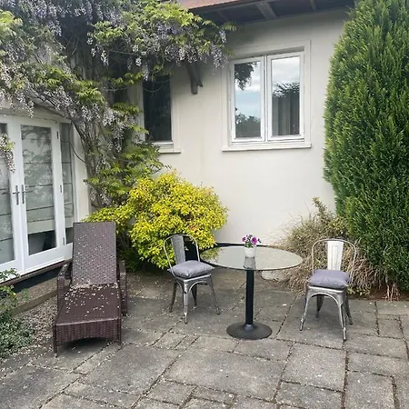 Self Catering At Beechwalk House. *